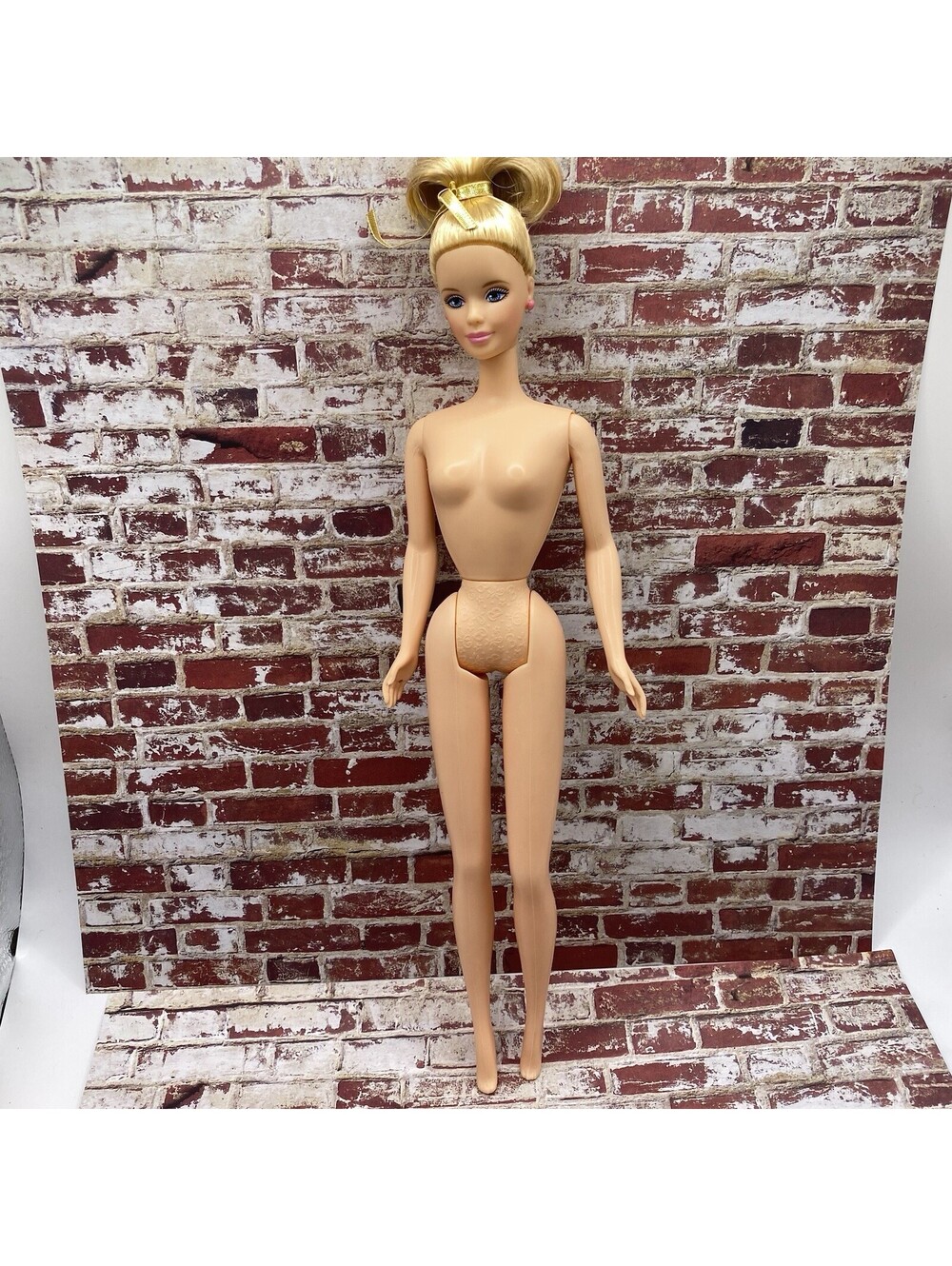 Vtg. Nude Jewel Ice Skating Barbie Doll 1998 #23239 Walmart Special Edition B20